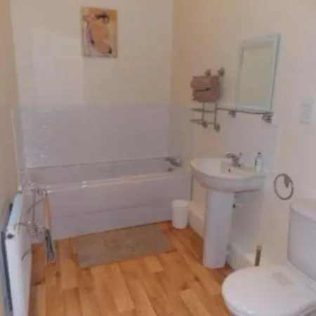 Hotel 23 Underwood Court Apts Middlesbrough